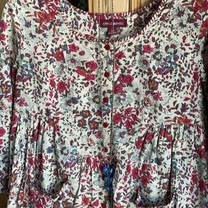 feminine April Cornell empire like waist